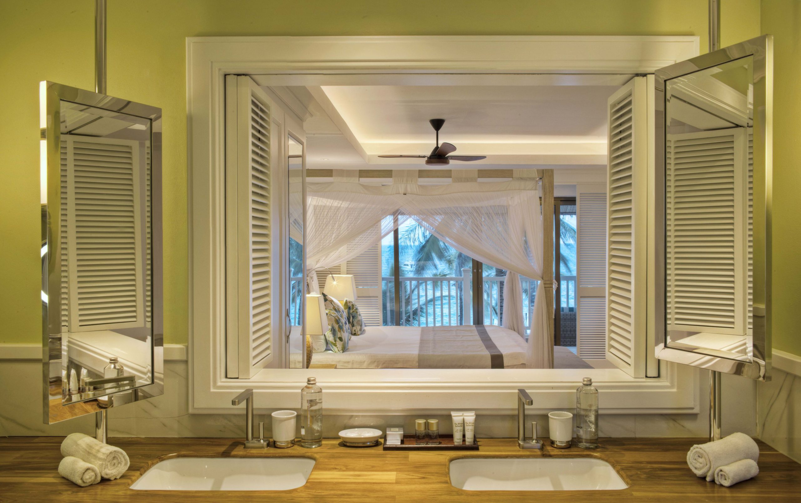 1 bedroom ocean view interior