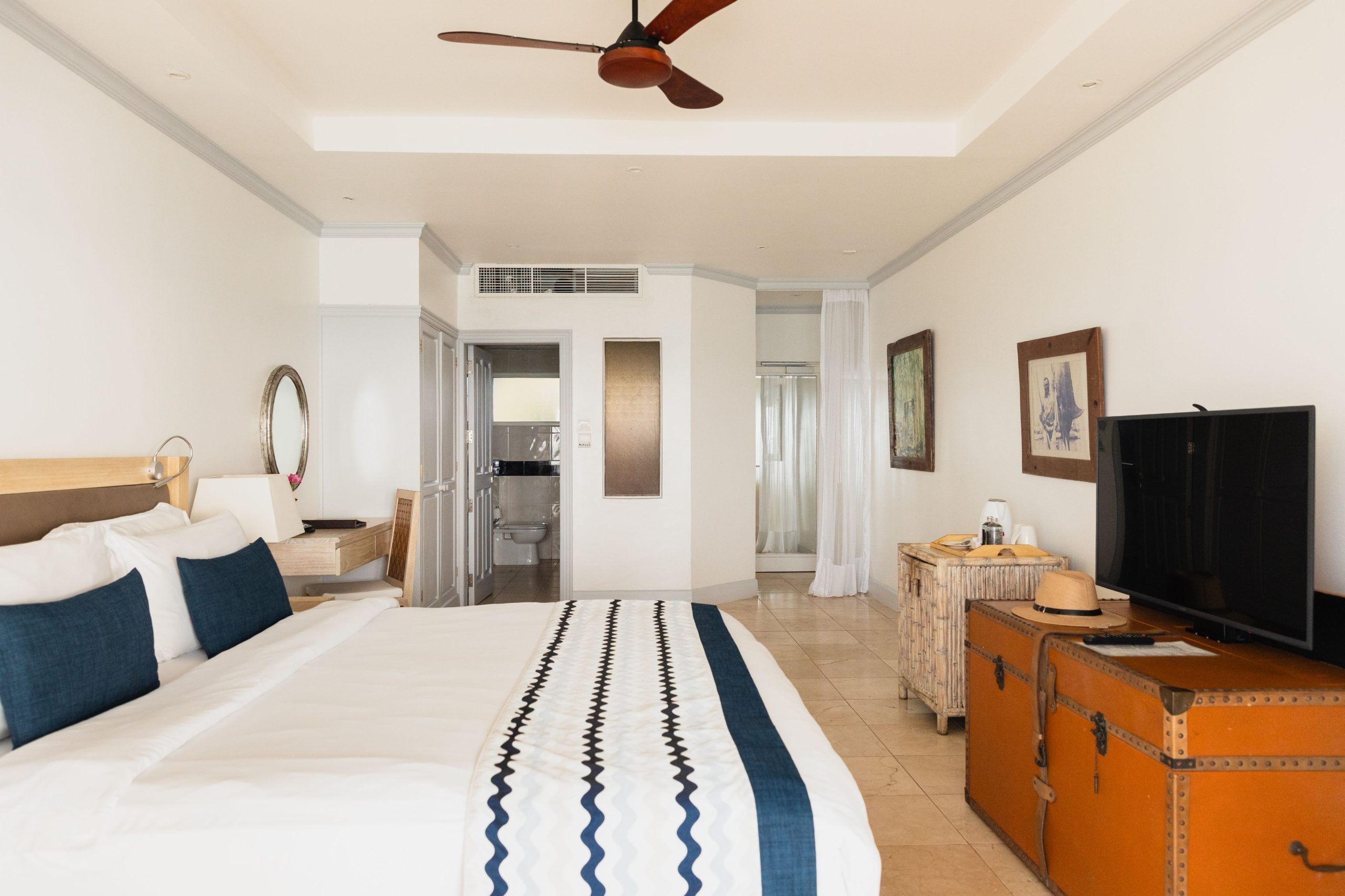 North wing ocean view interior 1 – March 2025 TC