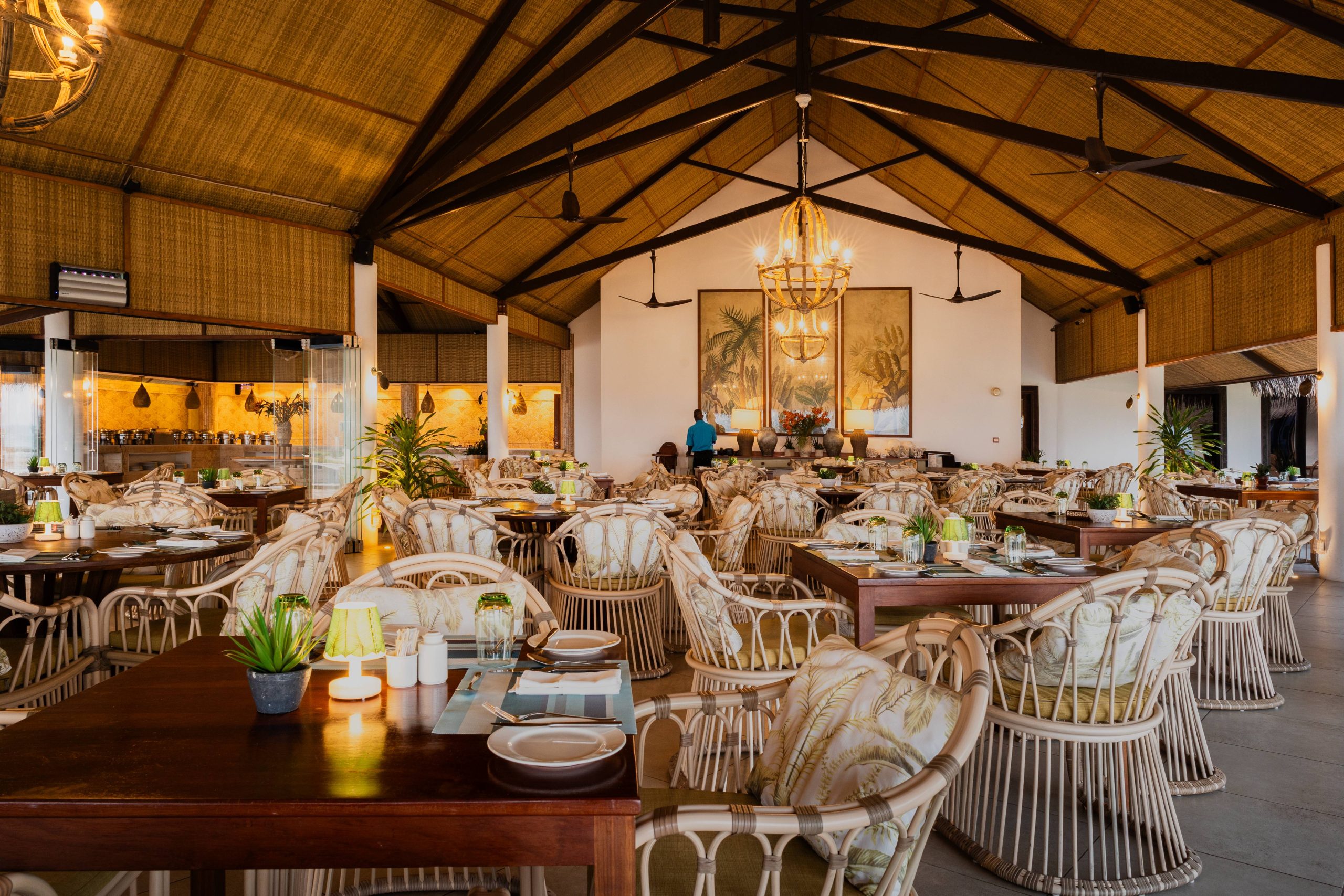 Restaurant interior 2-min