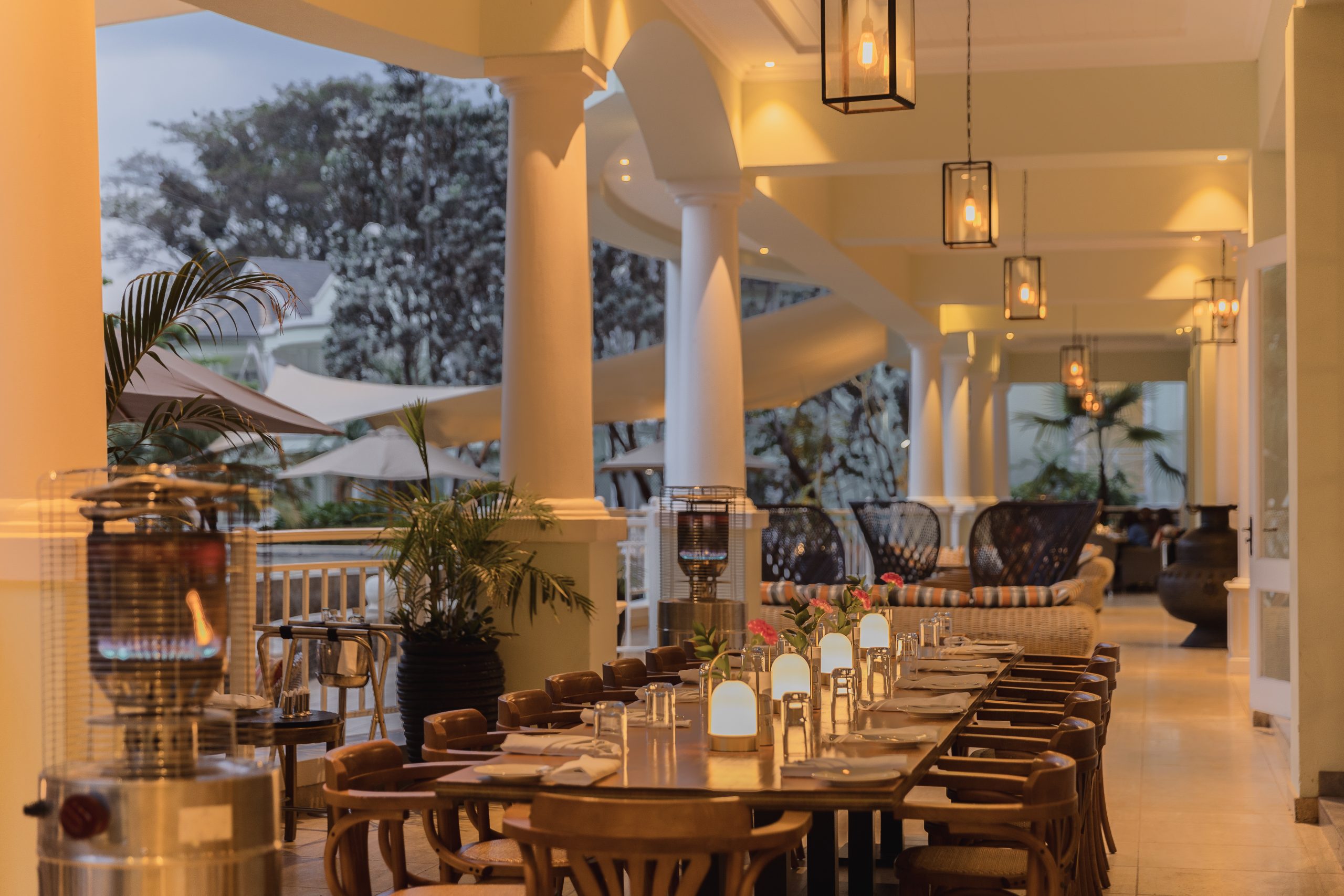 Brasserie Outdoor Terrace Dining